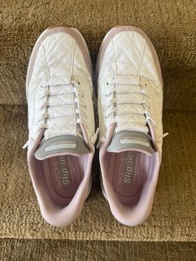 Skechers White Quilted Slip-On Sneakers with Light Pink Trim